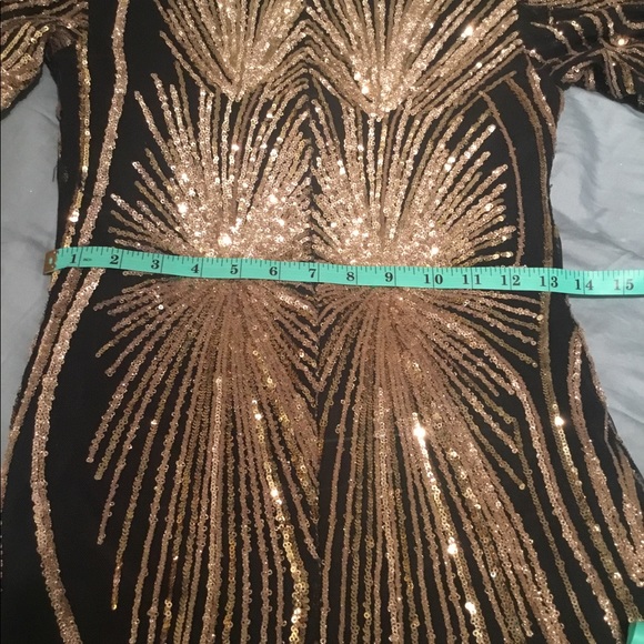 VA VA VOOM VVV BLACK & GOLD SEQUENCES EVENING DRESS. SIZE L/G. - Picture 6 of 9